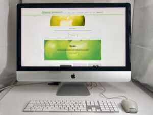 Apple iMac 27" 2017 front view